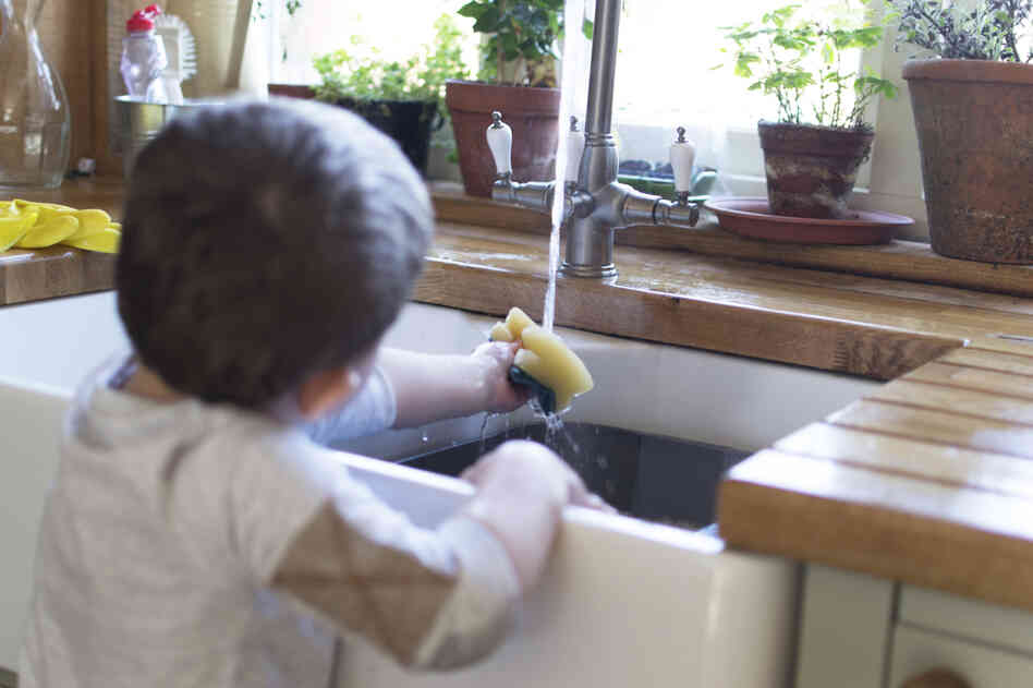 Need a hand with those dishes? Need a hand with those dishes?