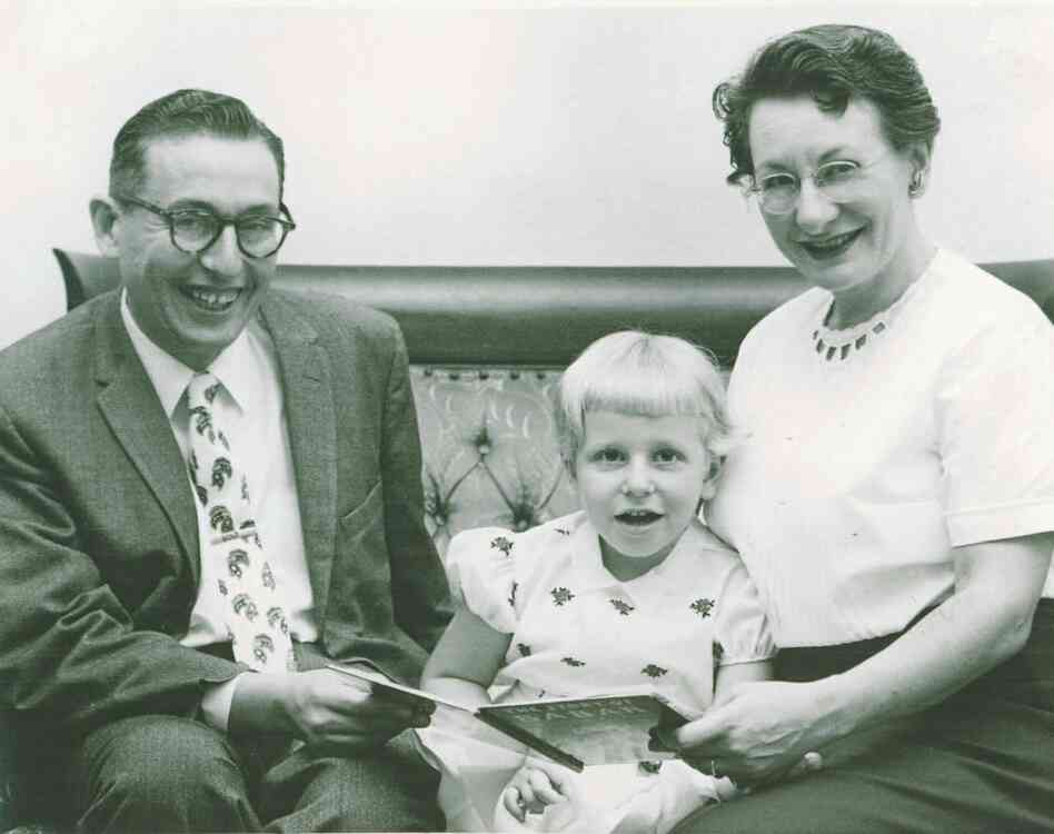As an only child, Roz Chast found herself as the sole caretaker for her parents, George and Elizabeth Chast, when they reached old age. "It's such a complex thing — going through the aging and death of parents," she says. "It's an experience that I really felt like I went through alone." As an only child, Roz Chast found herself as the sole caretaker for her parents, George and Elizabeth Chast, when they reached old age. "It's such a complex thing — going through the aging and death of parents," she says. "It's an experience that I really felt like I went through alone."