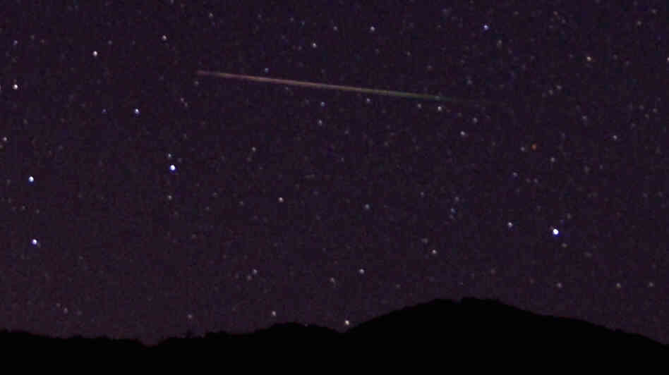 Tonight's New 'Giraffes' Meteor Shower Could Be A Great One How To