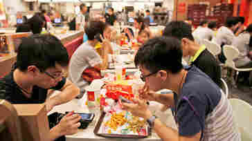 Fast-Food Scandal Revives China's Food Safety Anxieties Fast-Food Scandal Revives China's Food Safety Anxieties
