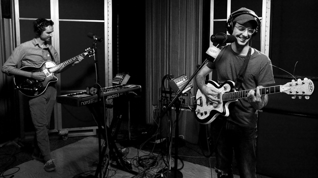 (KCRW)