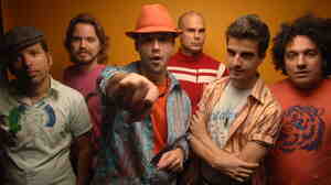 Los Amigos Invisibles.