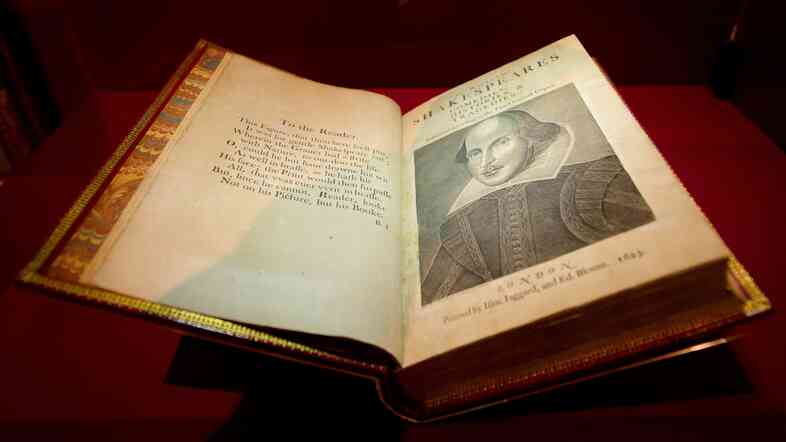 The Royal Shakespeare Company is releasing albums of the music commissioned for its productions of many of the plays in this first collected edition of William Shakespeare's works.