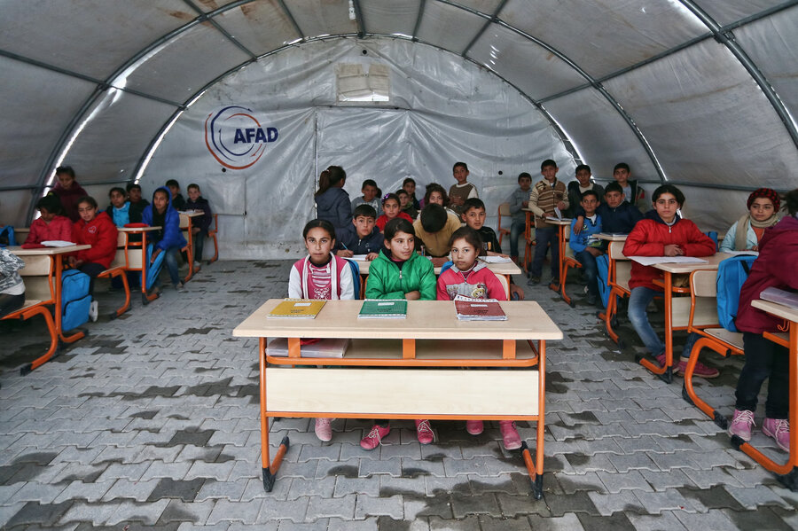 syrian-turkey-school_custom-f9e15d4d4b7513aff6ae75799a03b2d56b4c14a8-s900-c85.jpg