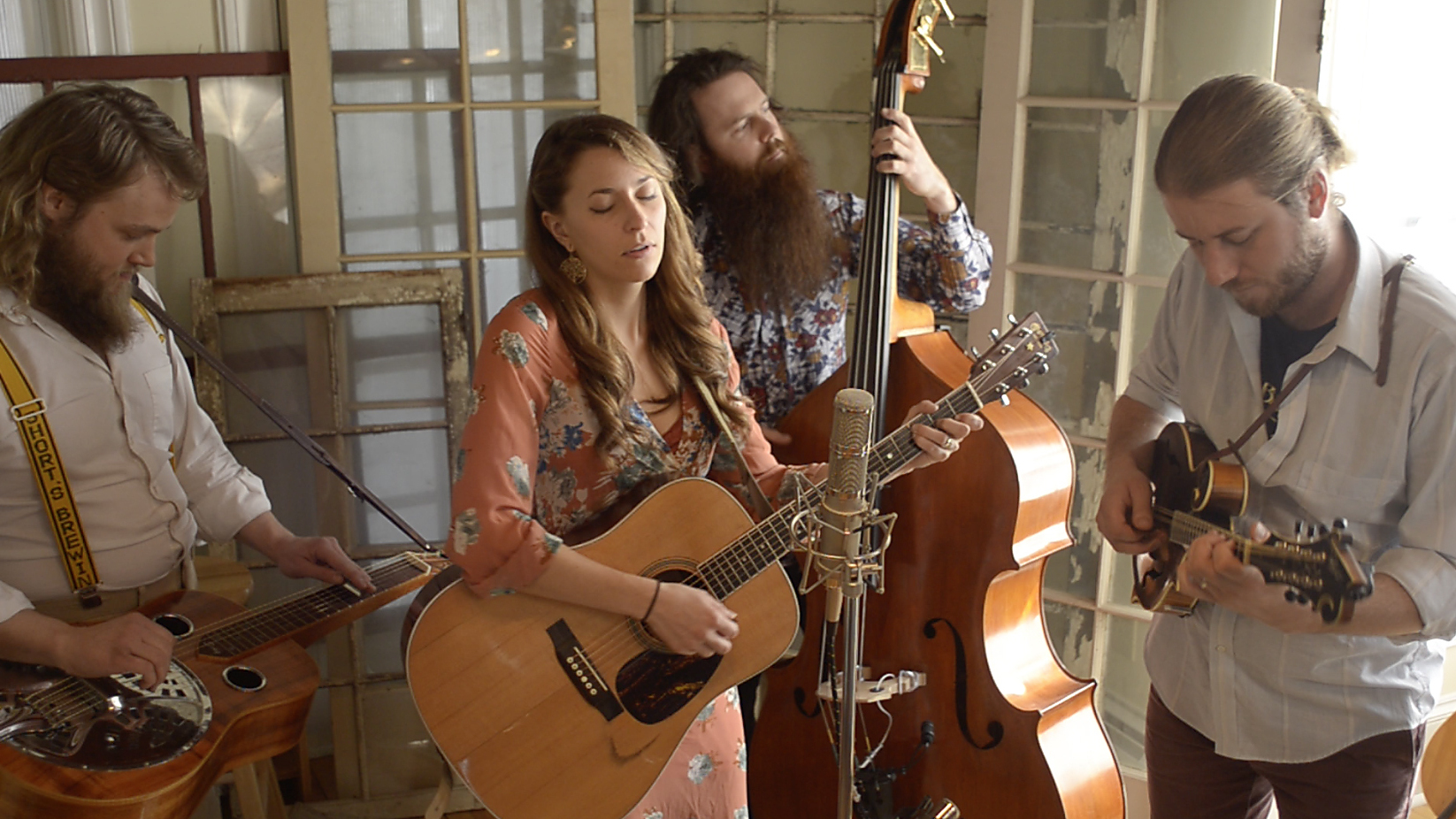 Folk Alley Presents: Lindsay Lou & The FlatbellysFolkAlley - NPR