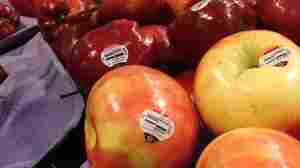 The photos of the apples in the store were in a supermarket in Excelsior, MN.
