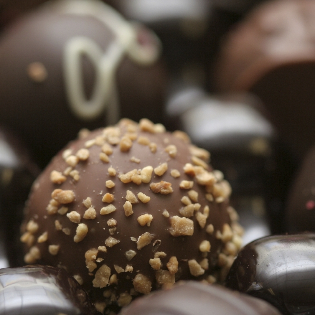 Why did a deliberately bad study showing the weight-loss benefits of chocolate get picked up by many news outlets? Science journalist John Bohannon — the man behind the study — says reporting on junk nutrition studies happens all the time.