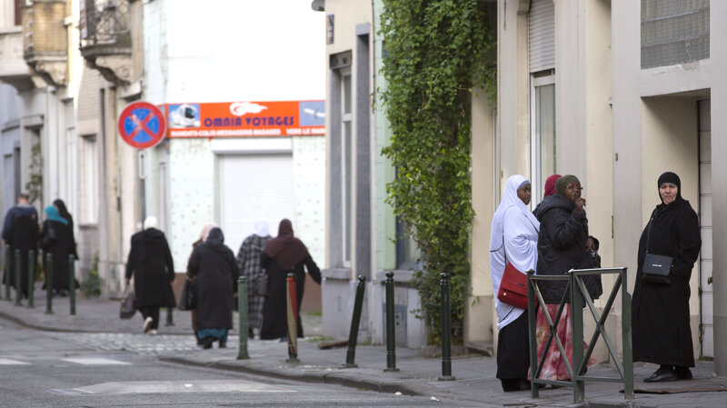 Several of the Paris attackers had ties to the Molenbeek neighborhood of Brussels, Belgium. (Virginia Mayo/AP)