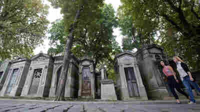 Père Lachaise cemetery in Paris is considered the first modern community of the dead.