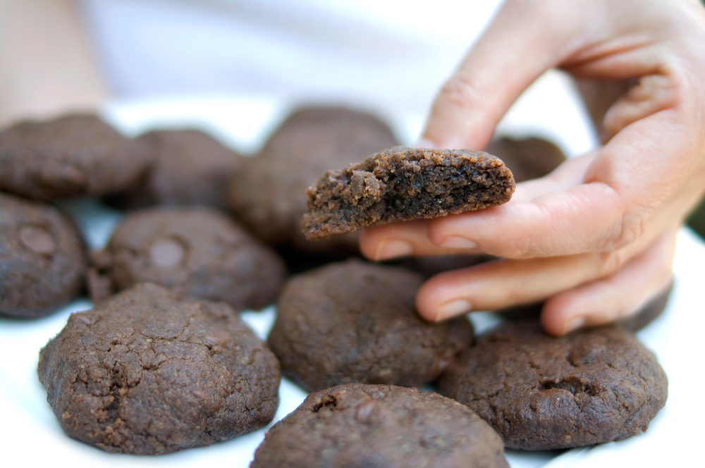 Jean Kristeller's 10-week program in The Joy of Half A Cookie is designed to curb overeating, help you feel your hunger and trust your taste buds.