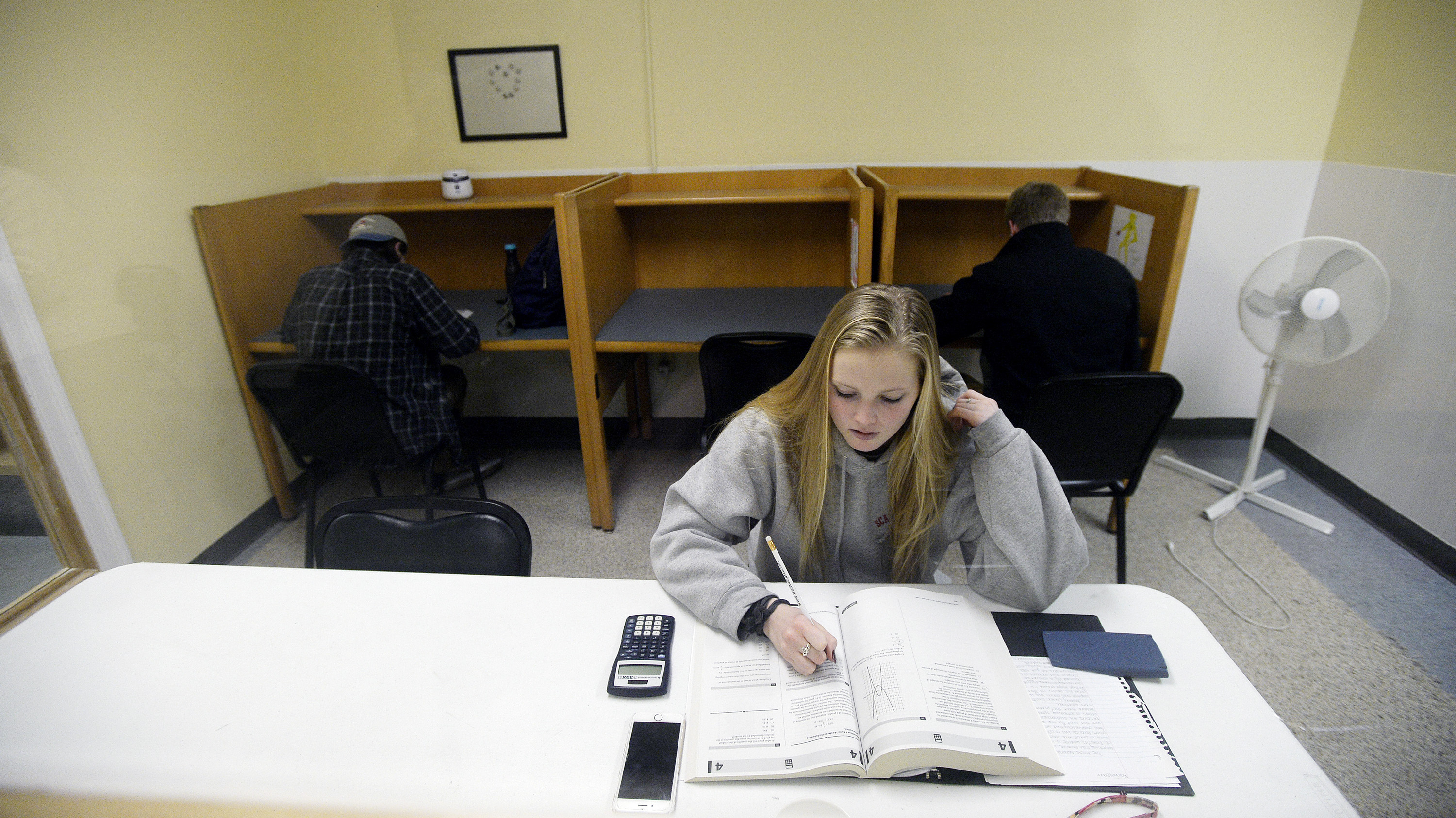 Students Across U.S. Take New SAT A) Saturday B) Sunday C) None Of The Above