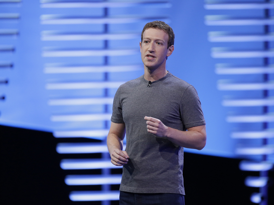 Facebook首席执行官马克·扎克伯格(Mark Zuckerberg)为公司辩护,称其没有这样做'在新闻提要中审核虚假新闻。 (埃里克·里斯伯格/美联社)
