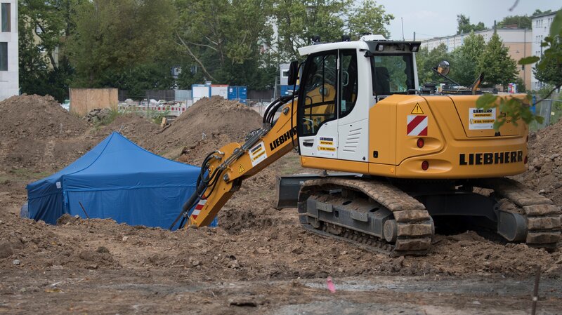 Frankfurt, 70,000 To Evacuate To Defuse WWII Bomb (npr.org)