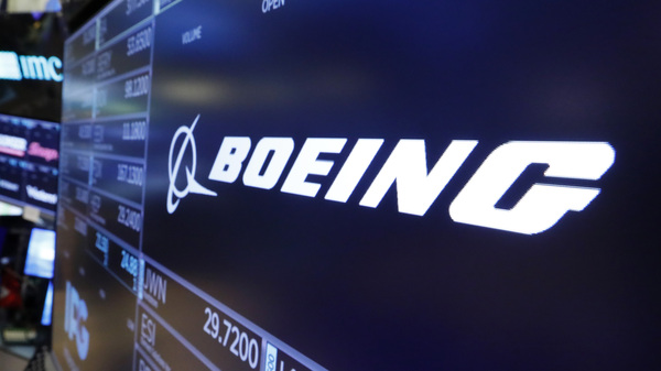 Boeing will delay release of its 777X long-haul jet, complicating Qantas Airways