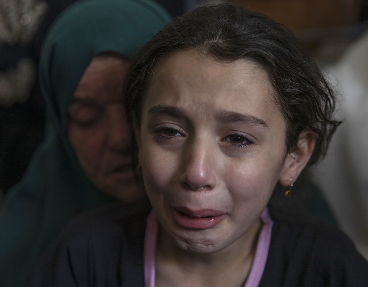 Israel Launches Airstrikes After Incendiary Balloons Are Flown From Gaza 2 Israel Launches Airstrikes After Incendiary Balloons Are Flown From Gaza