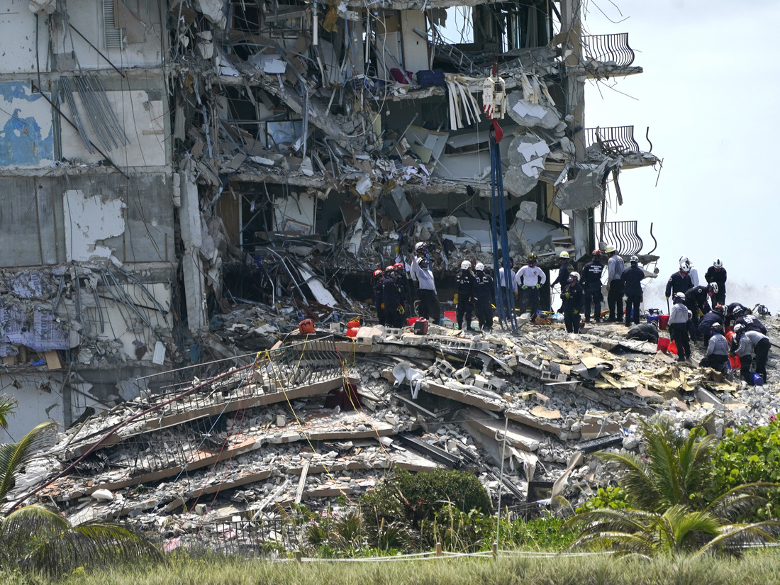 Here's The Latest On Recovery Efforts In The Florida Condo Collapse 6 Here's The Latest On Recovery Efforts In The Florida Condo Collapse
