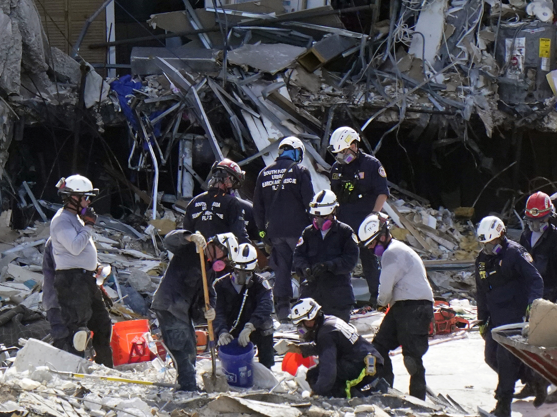 Here's The Latest On Recovery Efforts In The Florida Condo Collapse 9 Here's The Latest On Recovery Efforts In The Florida Condo Collapse