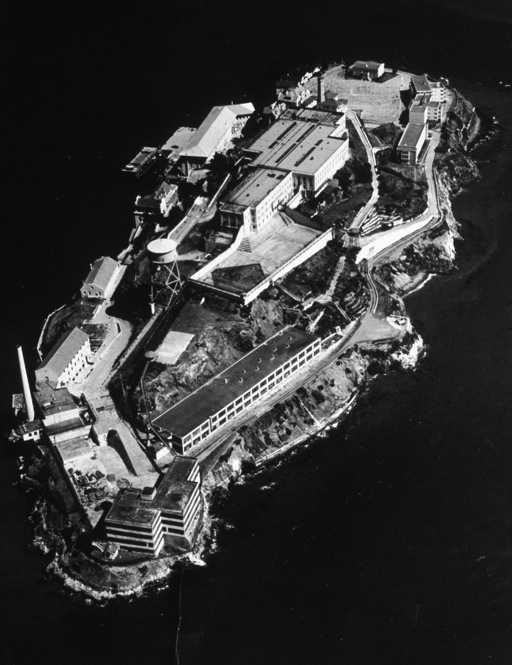 [Interactive:Alcatraz Escape: Digging Out Of The Rock]