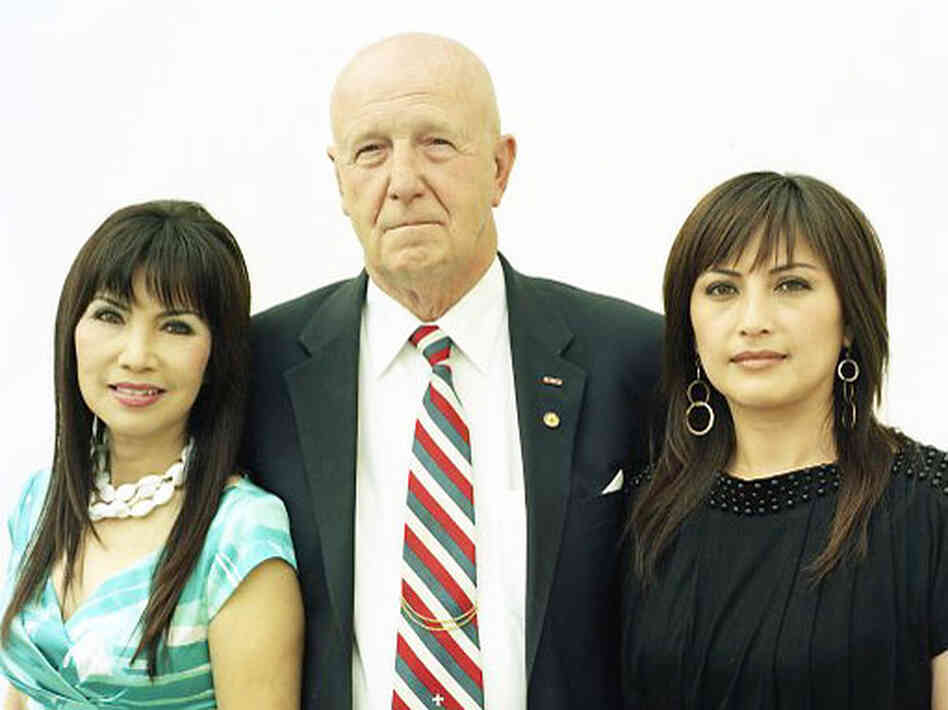 Paul Jacobs, captain of the Kirk, and Lan Tran (left) and her daughter Tien Kirk Paul Jacobs, captain of the Kirk, and Lan Tran (left) and her daughter Tien Kirk