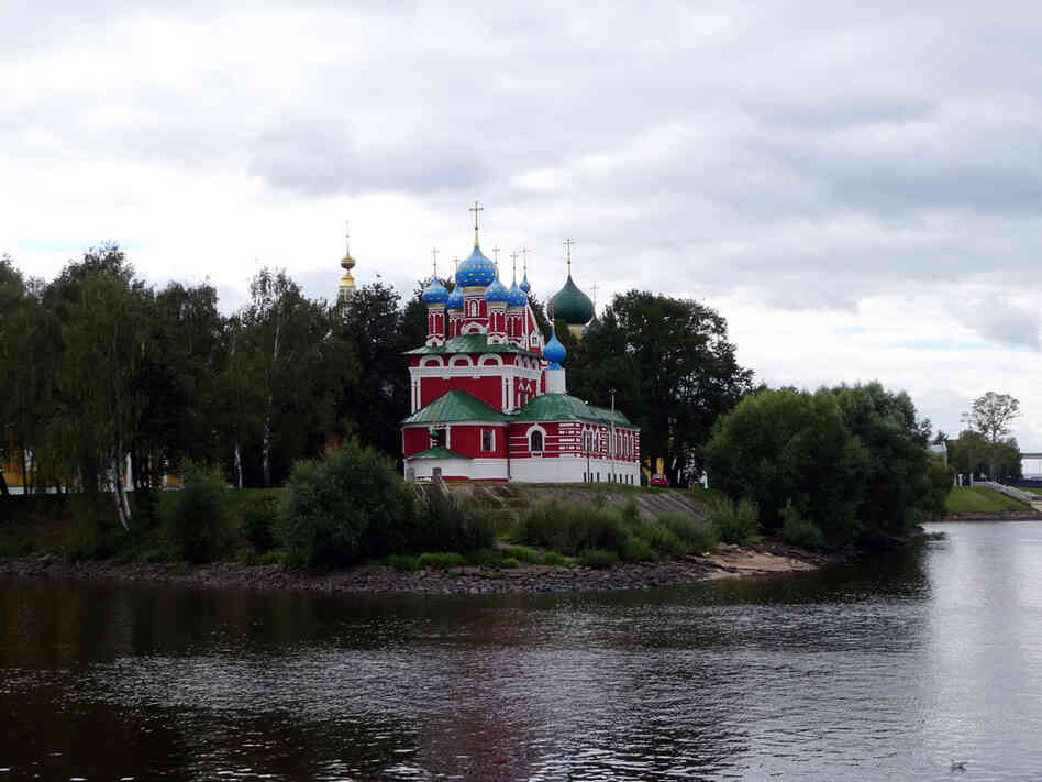A day after leaving Moscow, colorful churches spring up along the forested banks of the Volga