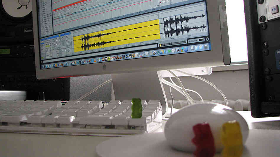 Ableton screen with gummi bears