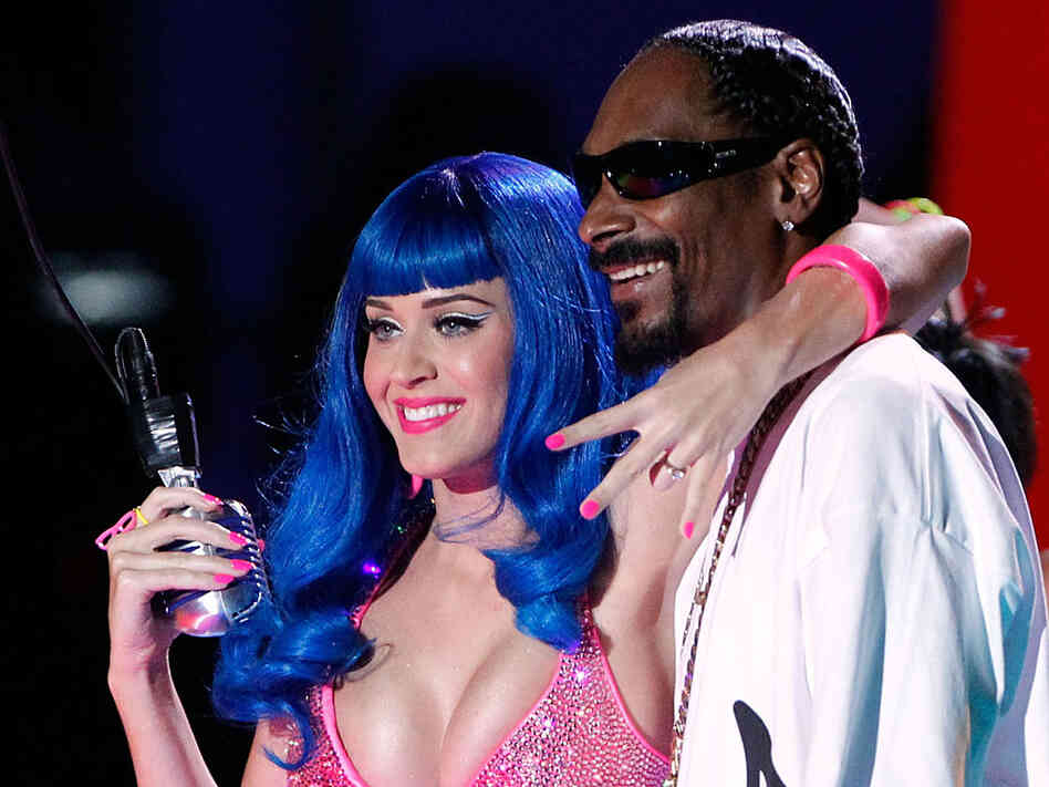 Katy Perry and Snoop Dogg Katy Perry and Snoop Dogg
