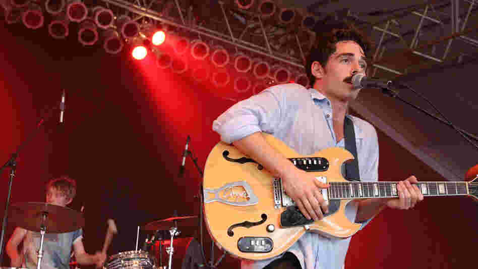 Local Natives; credit: Wills Glasspiegel