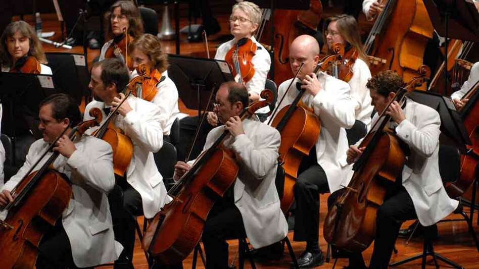 Nashville Symphony cellists