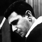 Shelly Manne achieved many tonal colors in drumming by using sticks, brushes, mallets, his hands... whatever it took to get the sound he wanted. Shelly Manne achieved many tonal colors in drumming by using sticks, brushes, mallets, his hands... whatever it took to get the sound he wanted.