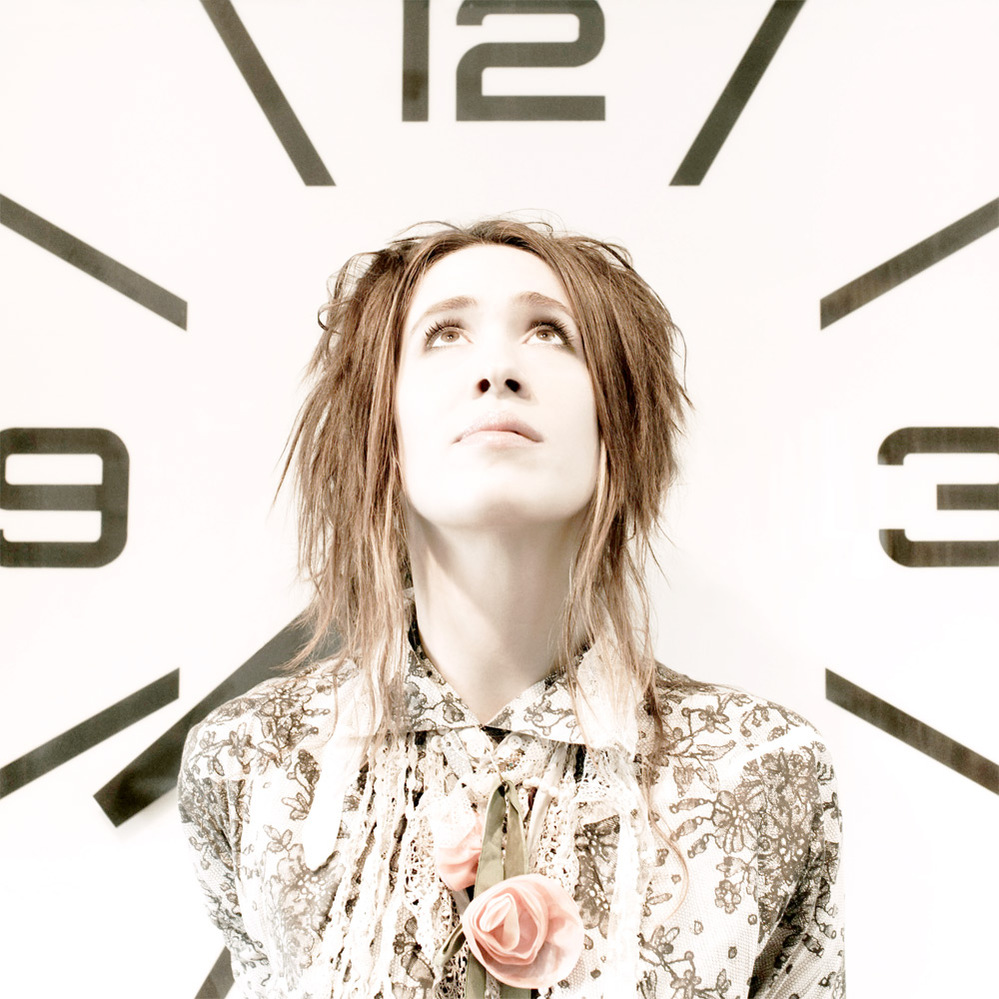 Fans followed Imogen Heap's progress with her new album via Twitter and video blogs.