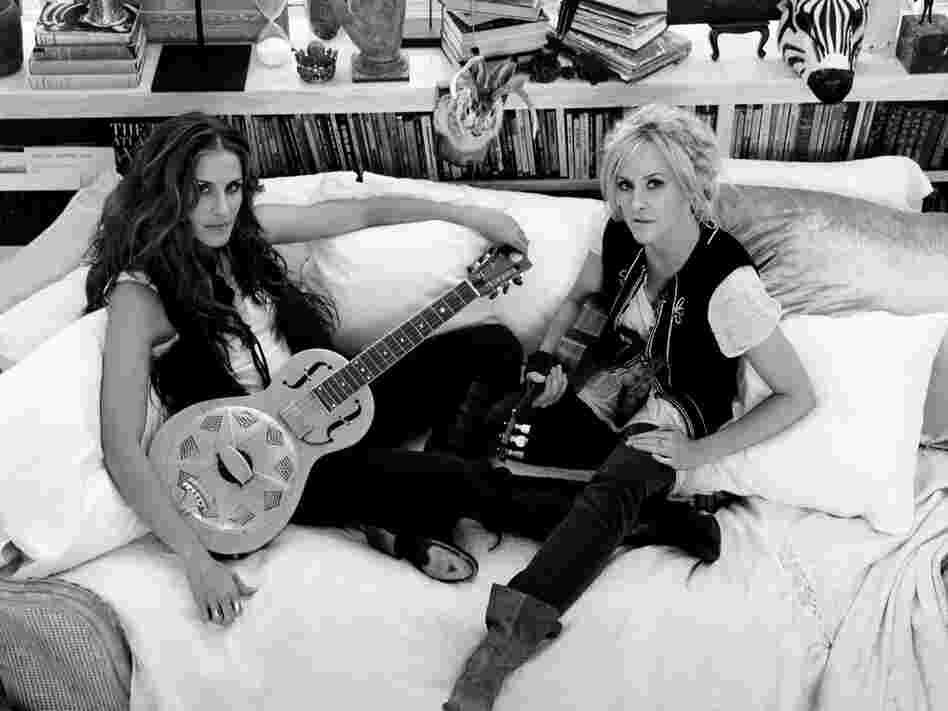 Emily Robison and Martie Maguire