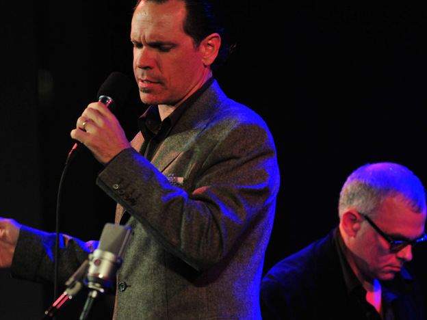Kurt Elling performs with pianist Lawrence Hobgood.