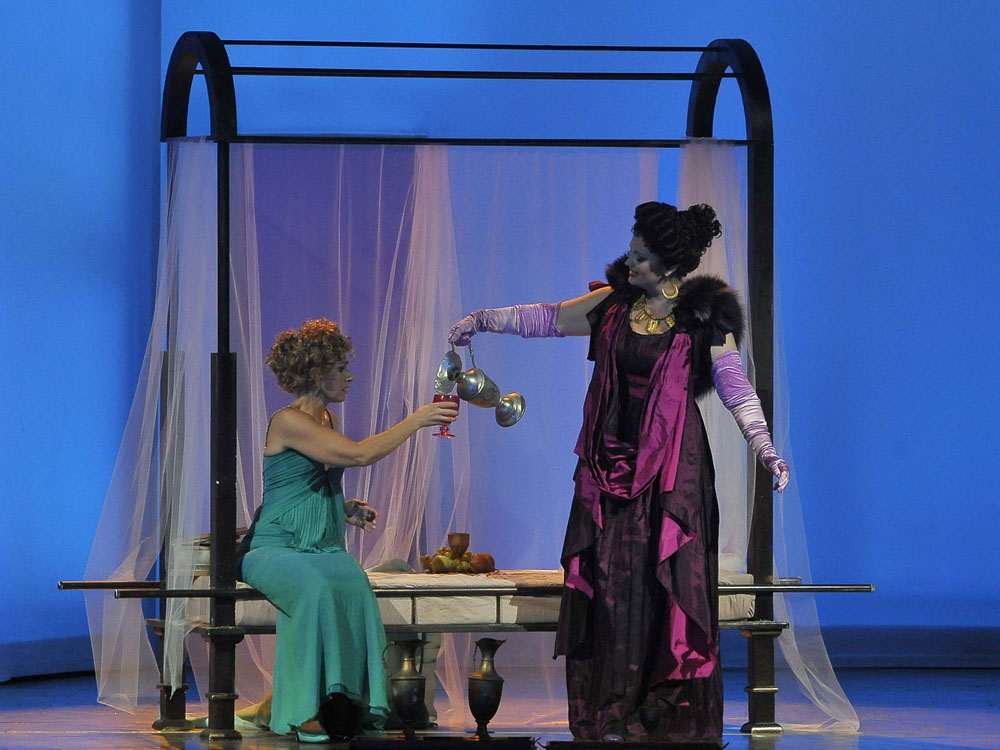 Veronica Cangemi and Ann Hallenberg in 'Agrippina'