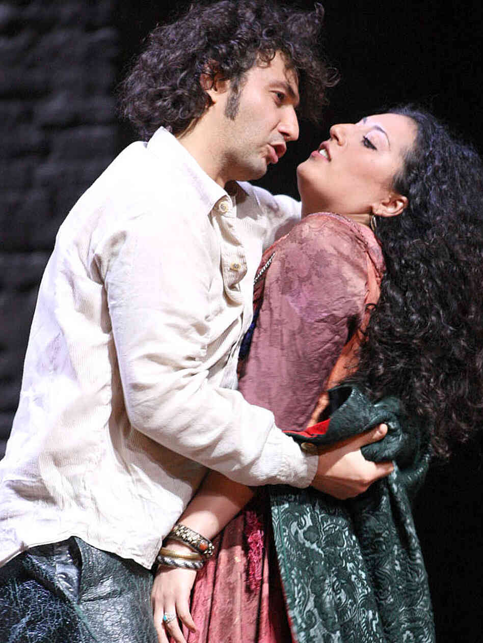 Jonas Kauffman and Anita Rachvelishvili in Bizet's Carmen Jonas Kauffman and Anita Rachvelishvili in Bizet's Carmen