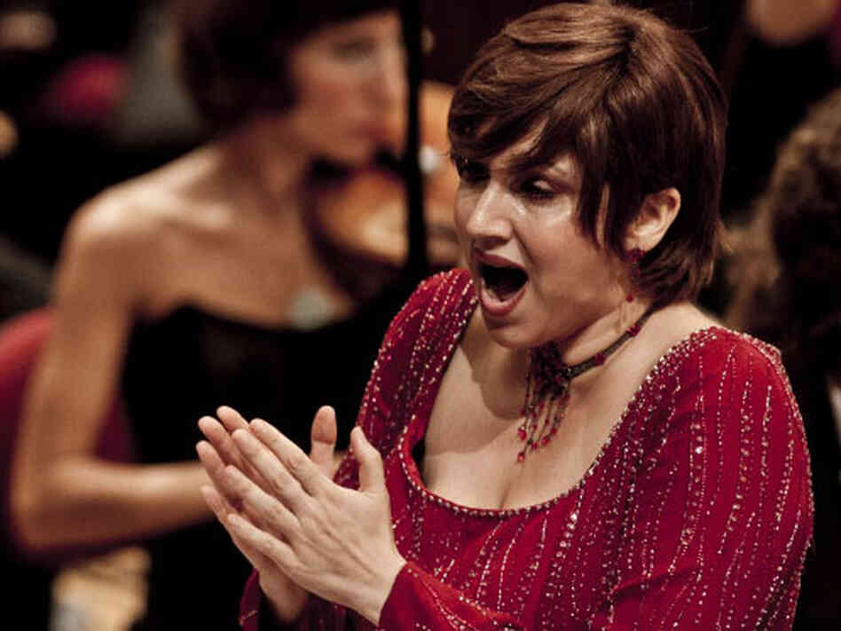 Katia Pellegrino as Norma Katia Pellegrino as Norma