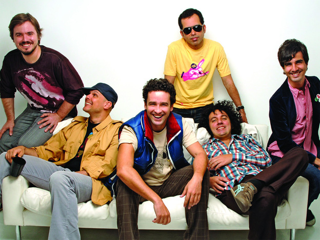 Los Amigos Invisibles