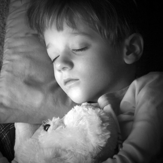 Robert Schumann's music evokes the image of a child's dreams.