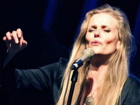 Photo of Tierney Sutton