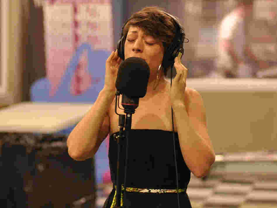 Gretchen Parlato performs at WBGO.