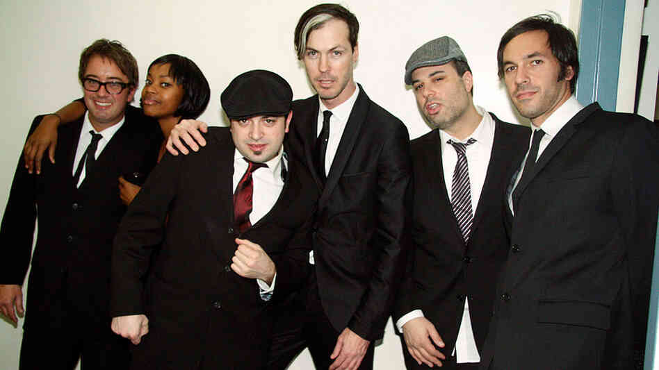 Fitz And The Tantrums; credit: Keith Goldstein