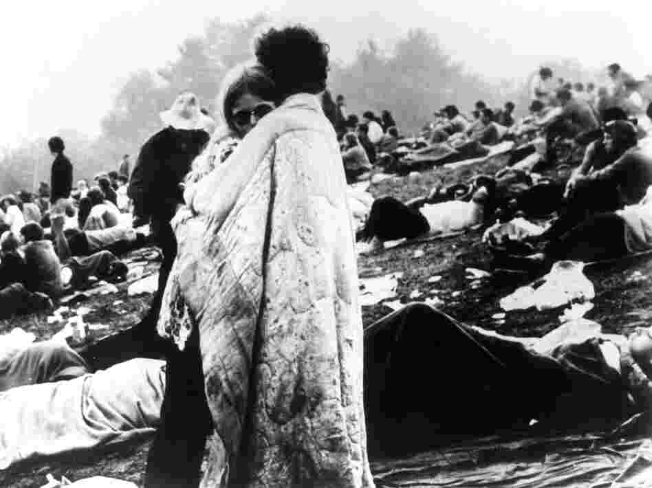 A couple hugs during Woodstock