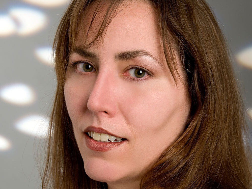Author Erin Arvedlund