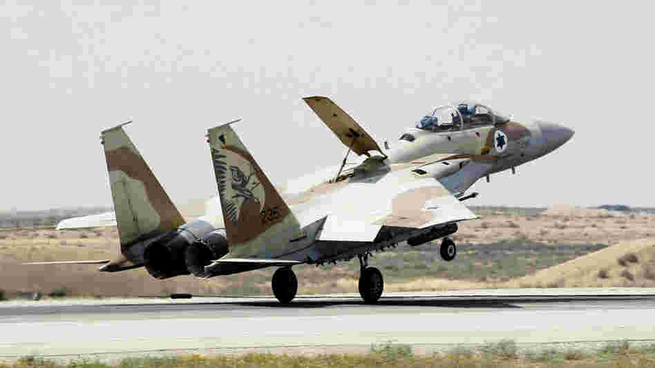 WIDE: Israeli Air Force F-15I fighter jet lands at the Hazerim Air Force in March 2009