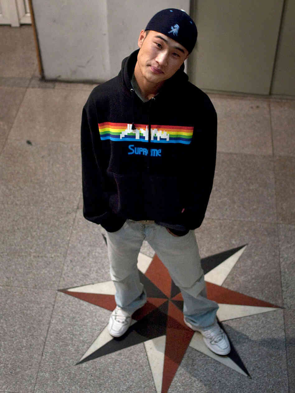 Hip-hop fan Ariuntstseg Altankhuyug