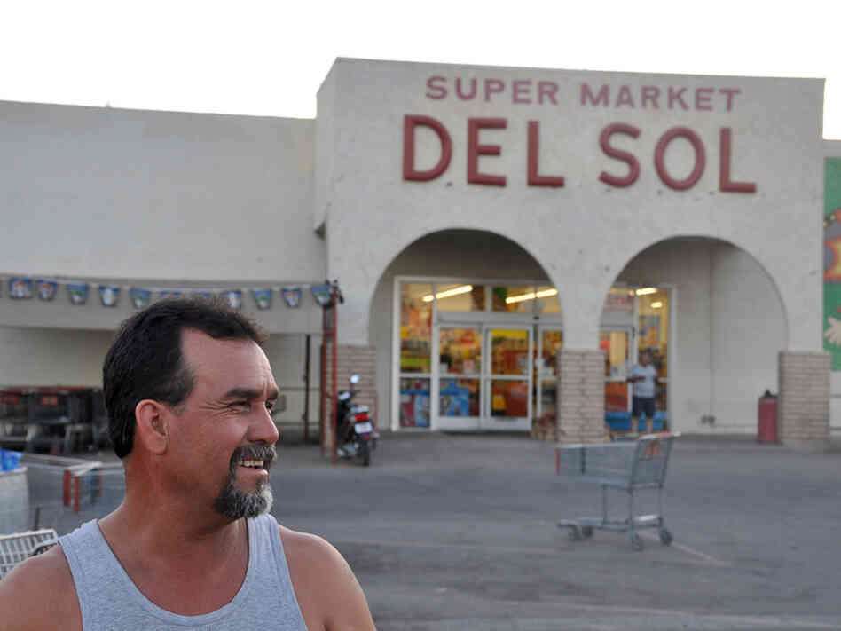 Joel Silva lives in Mexico but works in Arizona. Jesse Shapins