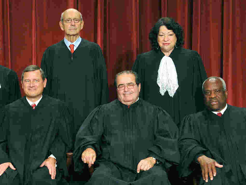 Stephen Breyer, Sonia Sotomayor, Clarence Thomas, Antonin Scalia and John Roberts.
