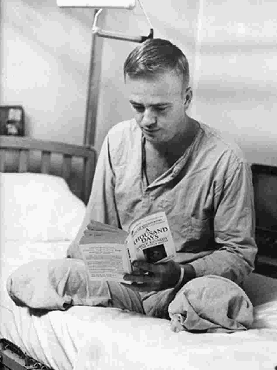 Cleland recuperates at Walter Reed Army Medical Center after his injury in 1968.