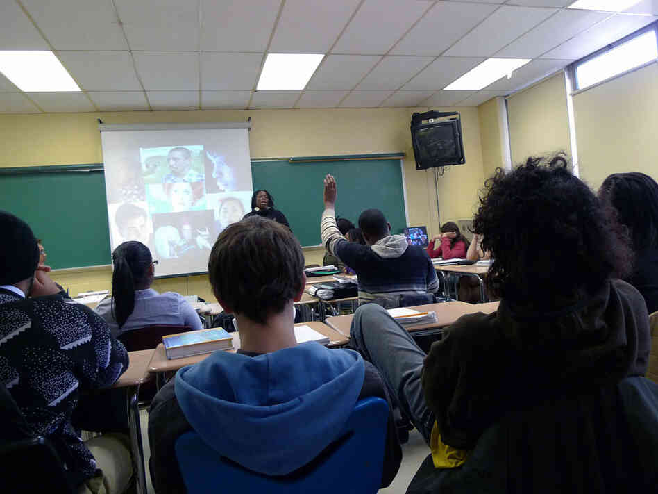 Students in Melissa Cooper's sociology classroom.