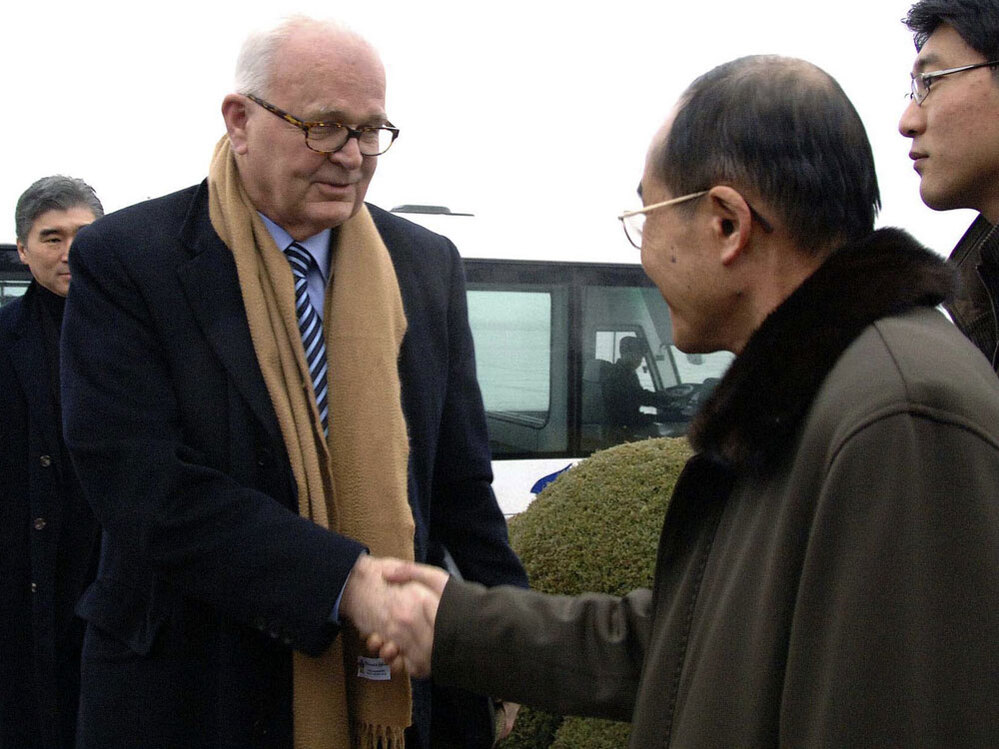 Stephen Bosworth, President Obama's special envoy for North Korea, arrives in Pyongyang