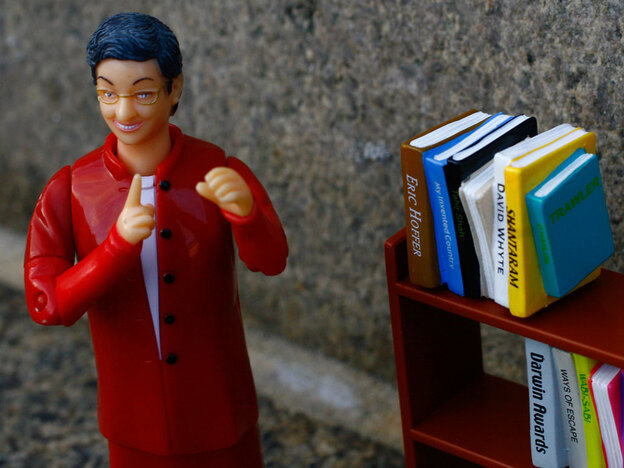 Nancy Pearl In Her Library